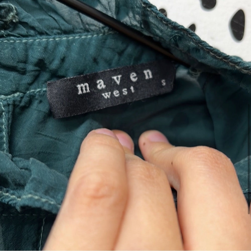 Maven West | Emerald Green Blouse - Picture 5 of 6